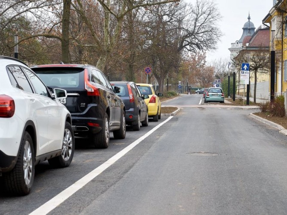 Ismét használható a parkoló