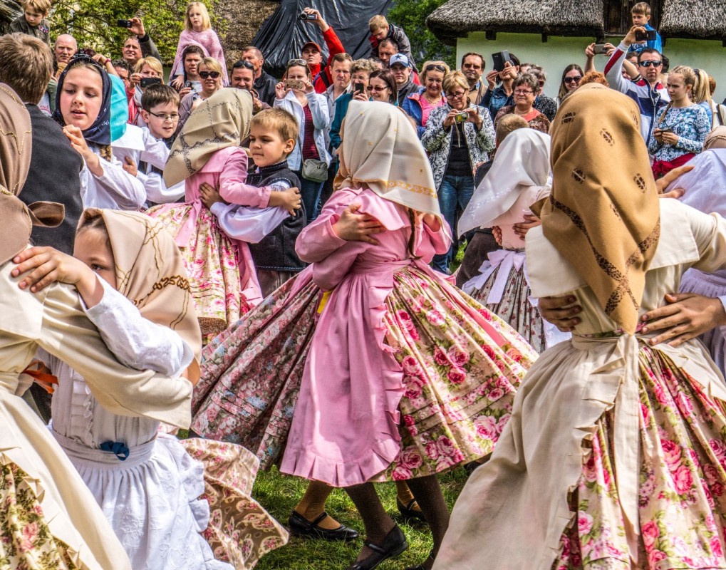 FALUSI MAJÁLIS A SKANZENBEN - GALÉRIA