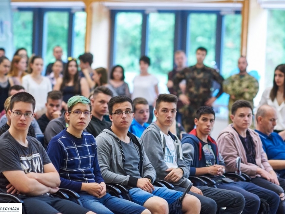 Több tucat állásajánlat várta az érdeklődőket a Nyíregyházi Egyetemen