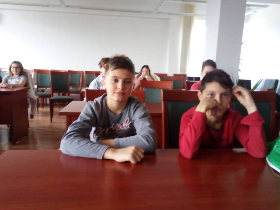 Rendőrségen jártak