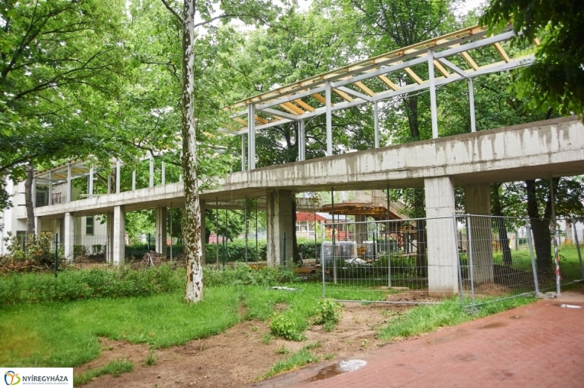 Jól halad a sóstói hotel építése