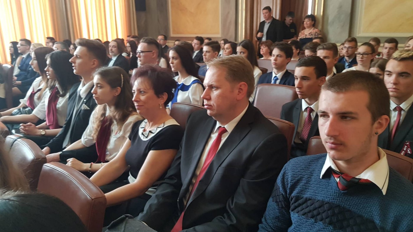 Megkezdődött Nyíregyháza Városi Központi Ballagása
