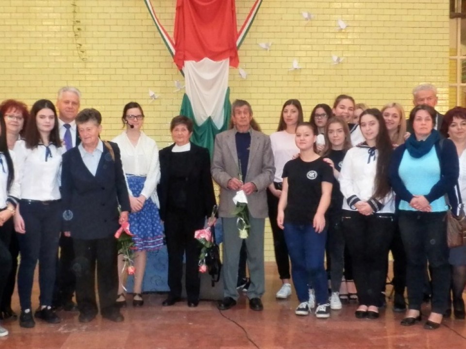 Emlékezés 56 hőseire a Vasváriban