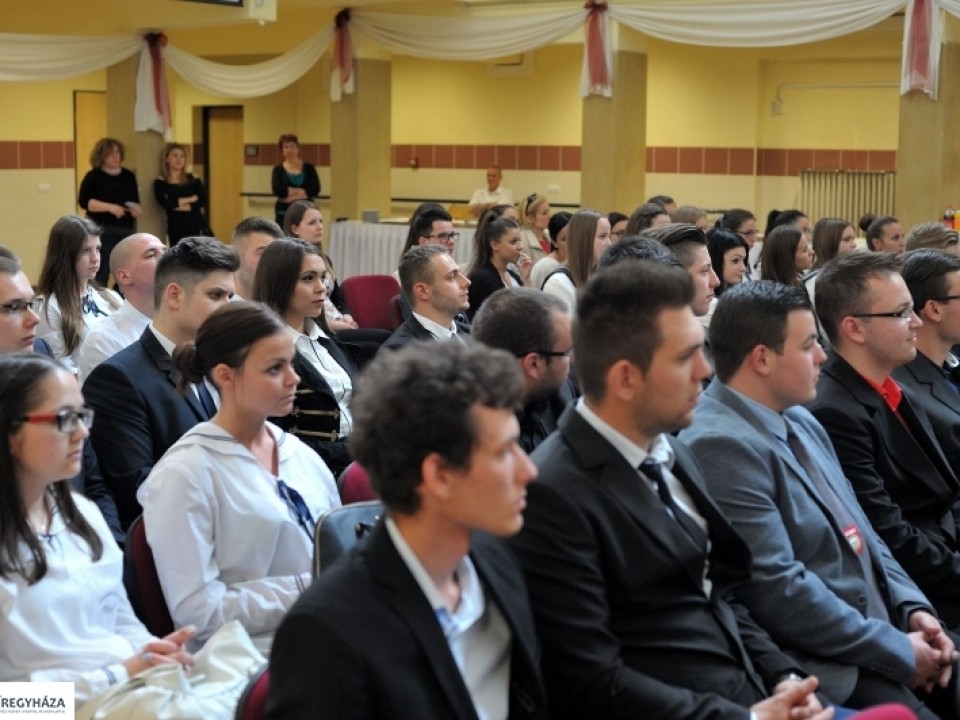 IFJÚ TEHETSÉGEK