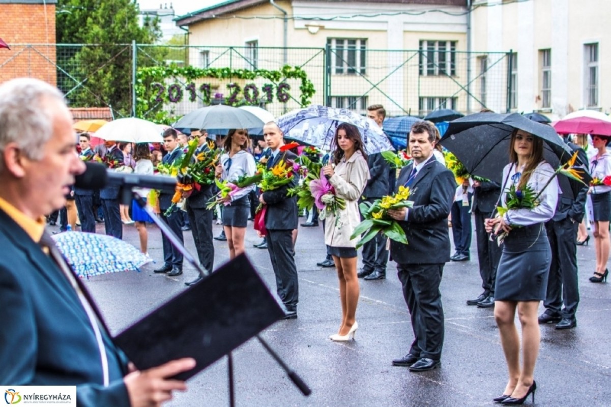 Elballagtak a Vásárhelyi Pál Építőipari és Környezetvédelmi - Vízügyi Szakközépiskolából