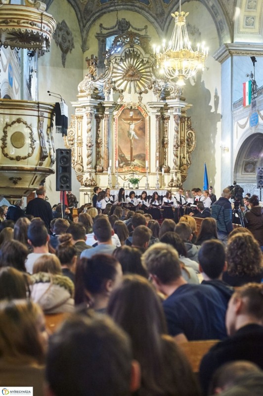 AZ ARADI VÉRTANÚKRA EMLÉKEZTÜNK