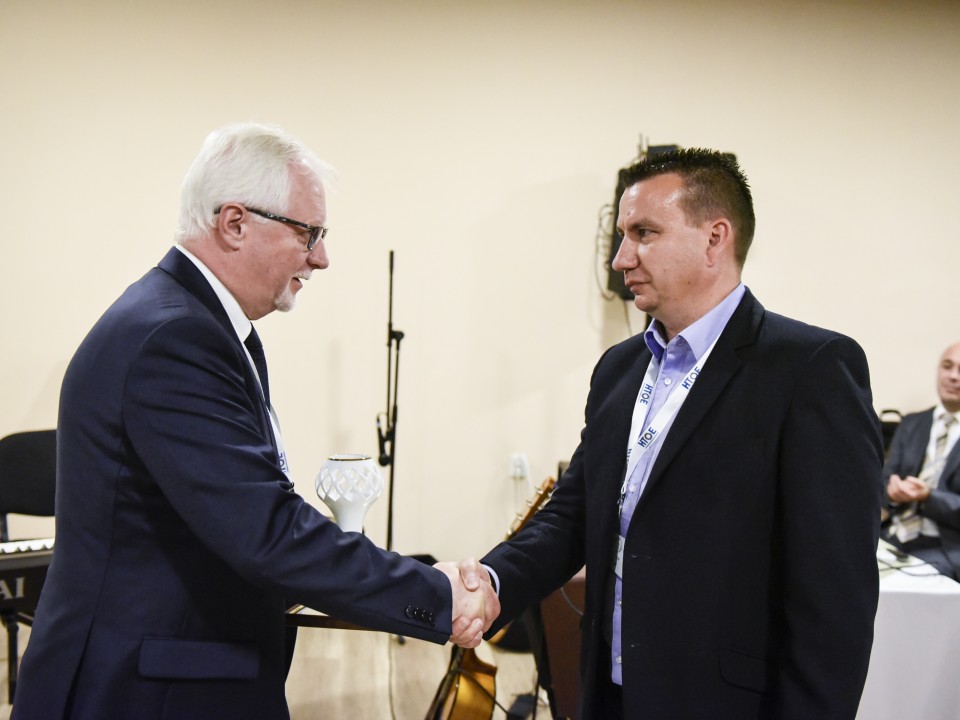 AZ ORSZÁG EGYIK LEGJOBB HÍRADÓJA NÁLUNK KÉSZÜL