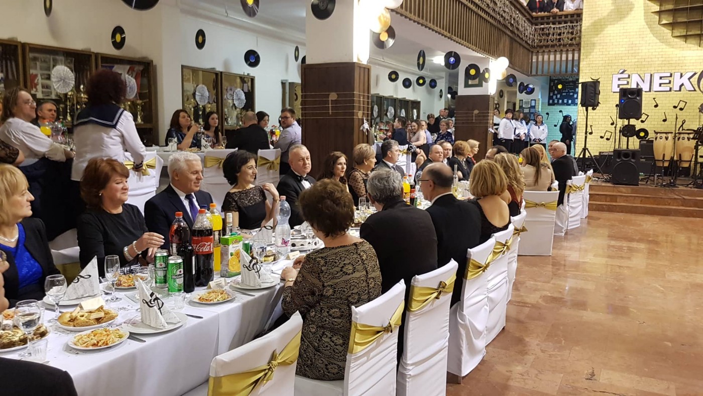 Fergeteges bál volt a Vasváriban! 