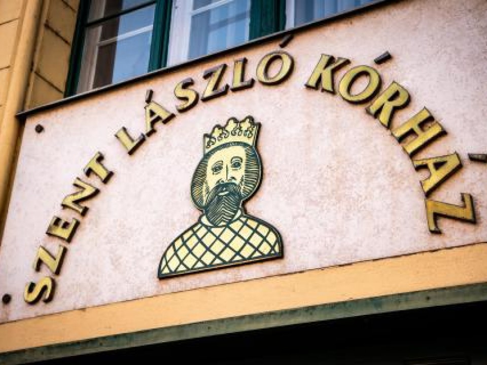 Újabb koronavírussal fertőzött betegek Magyarországon - 12-re emelkedett a számuk