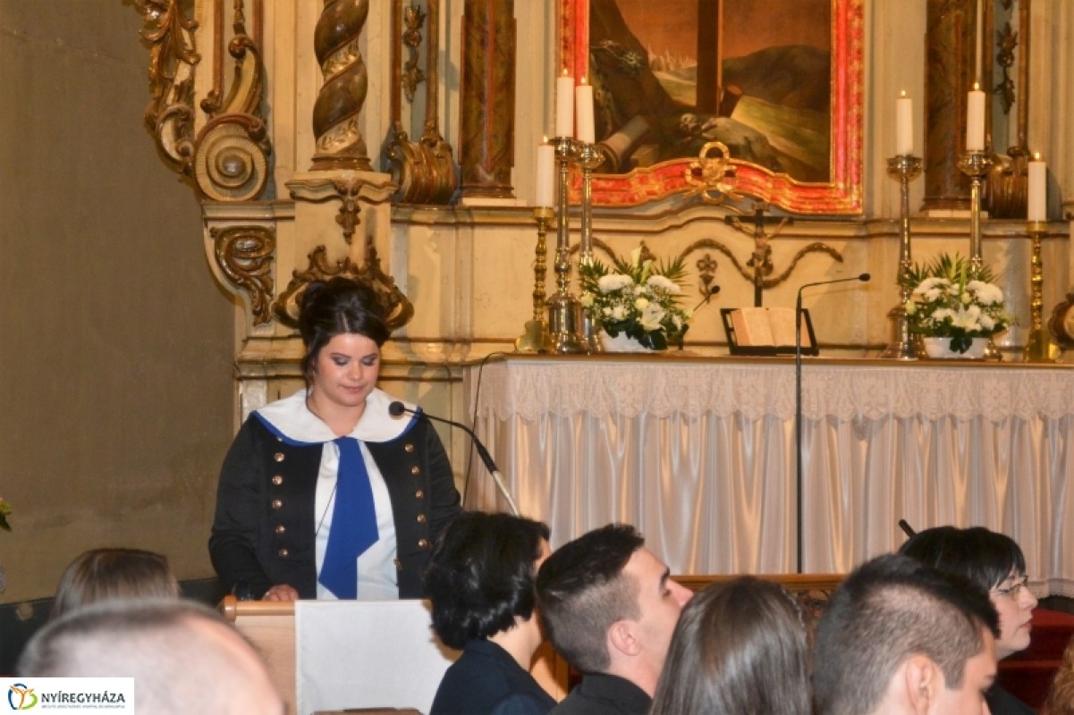 Ballagtak az Evangélikus Kossuth Lajos Gimnáziumból