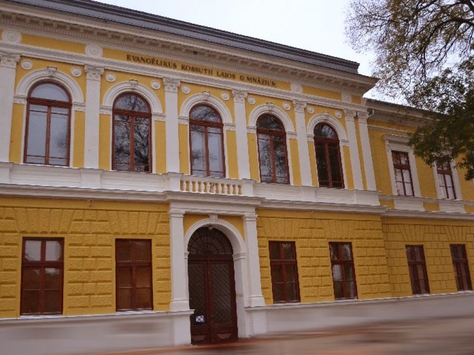 340 kossuthos jutott be a döntőbe