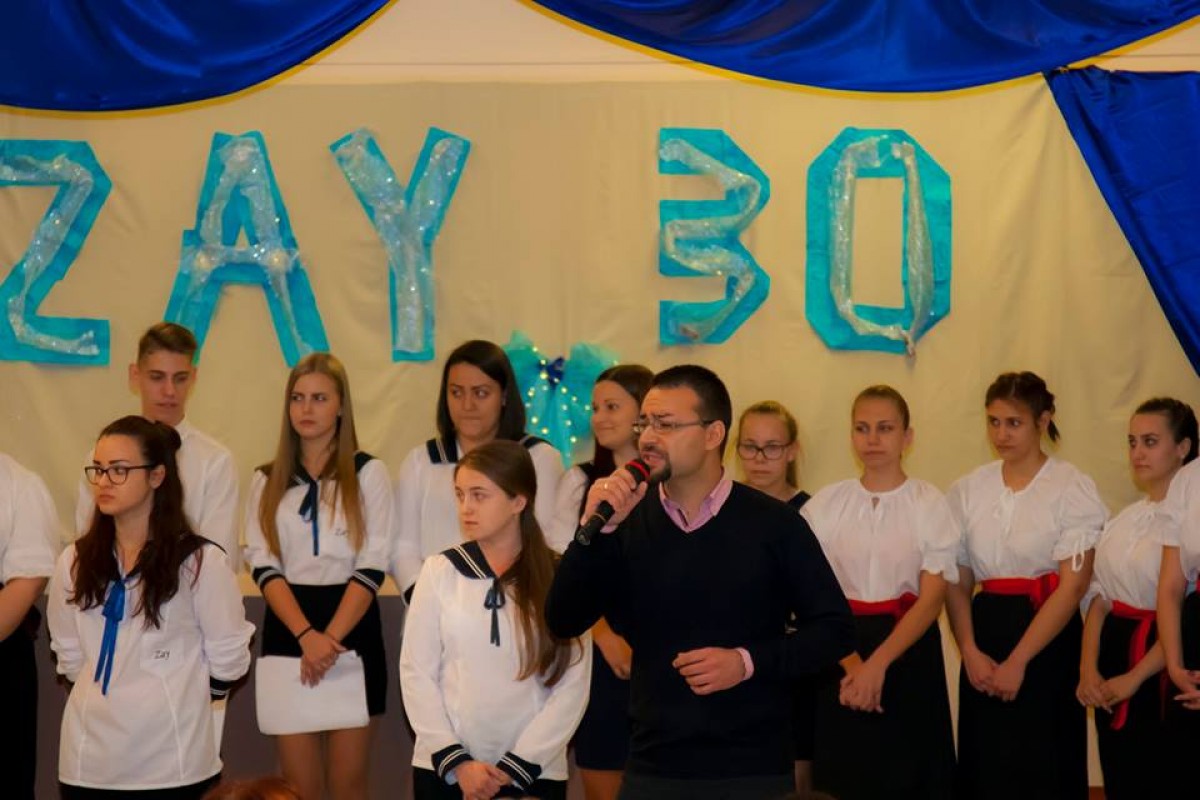 Elstartolt a Zays Hét