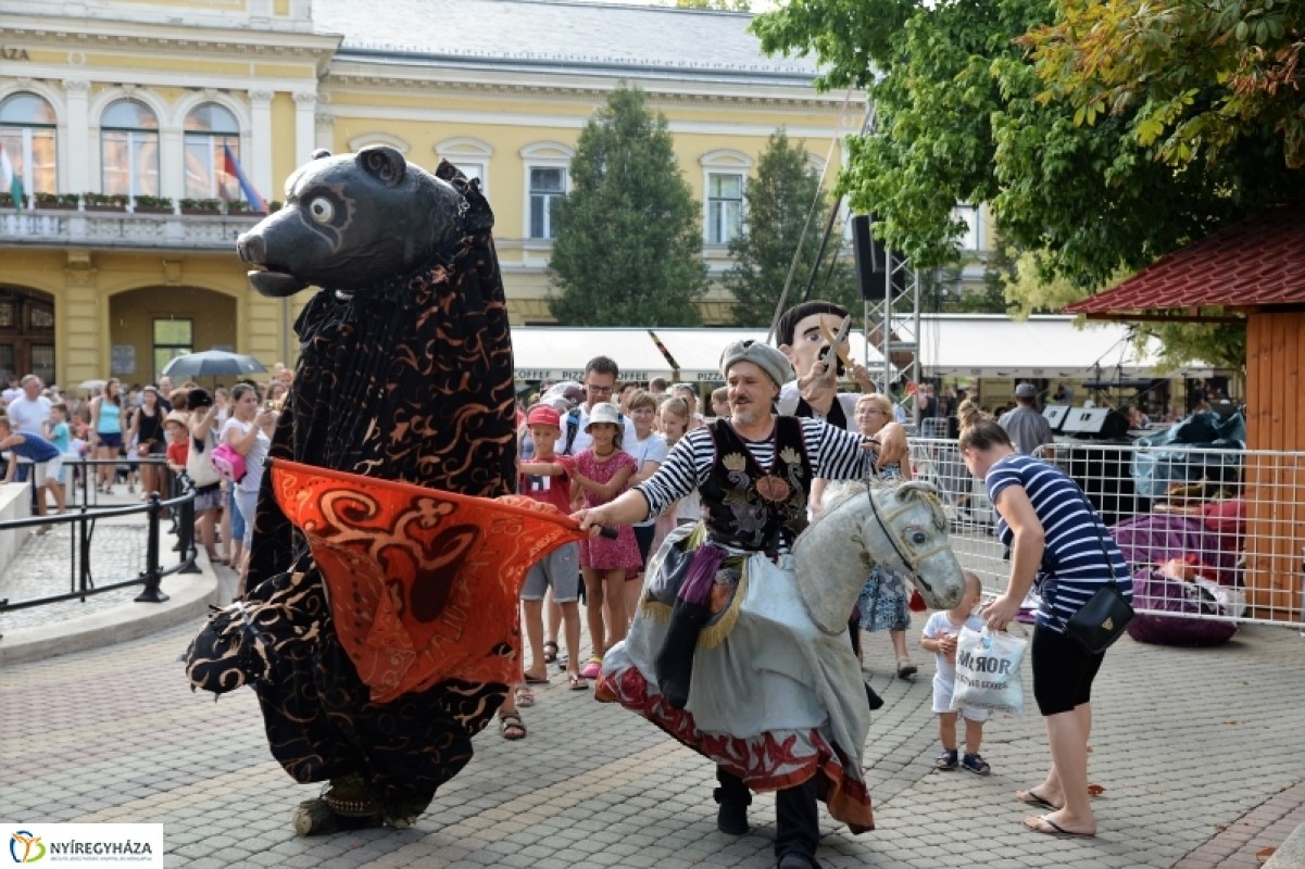 Felszálltak a lufik - elkezdődött a VIDOR Fesztivál