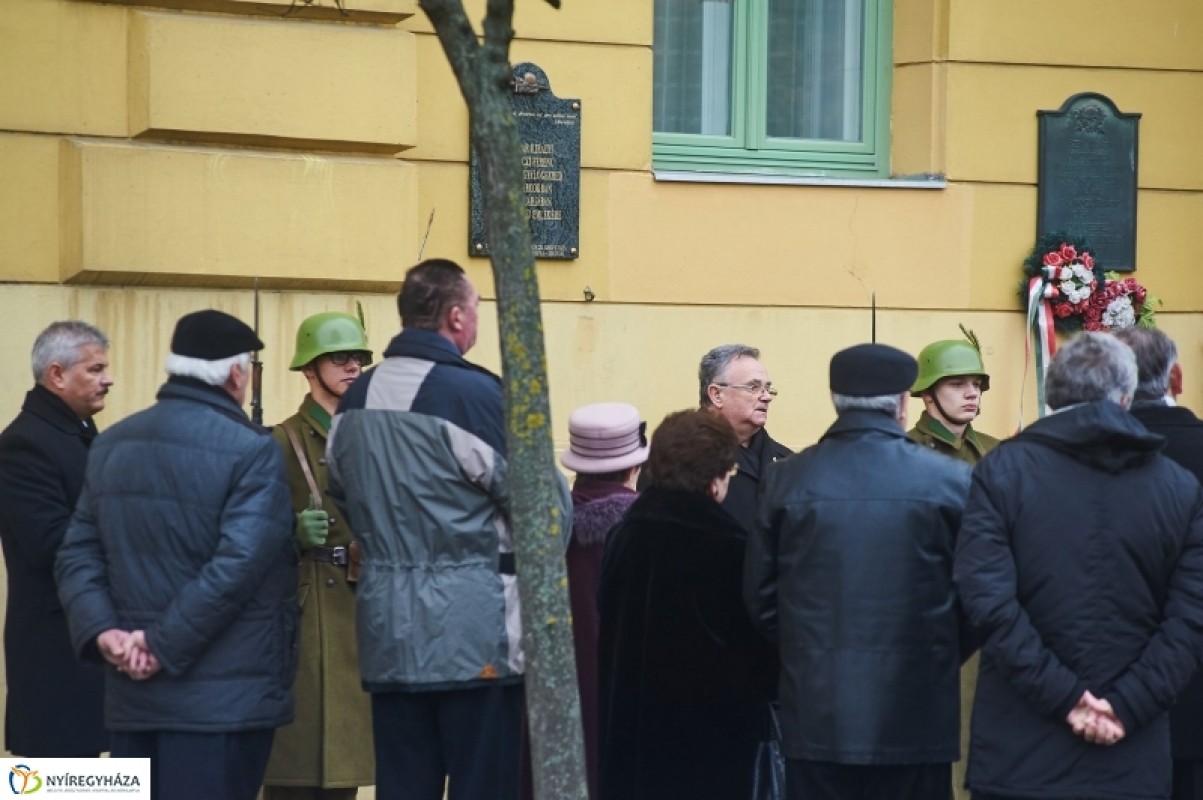 A doni katasztrófára emlékeztek