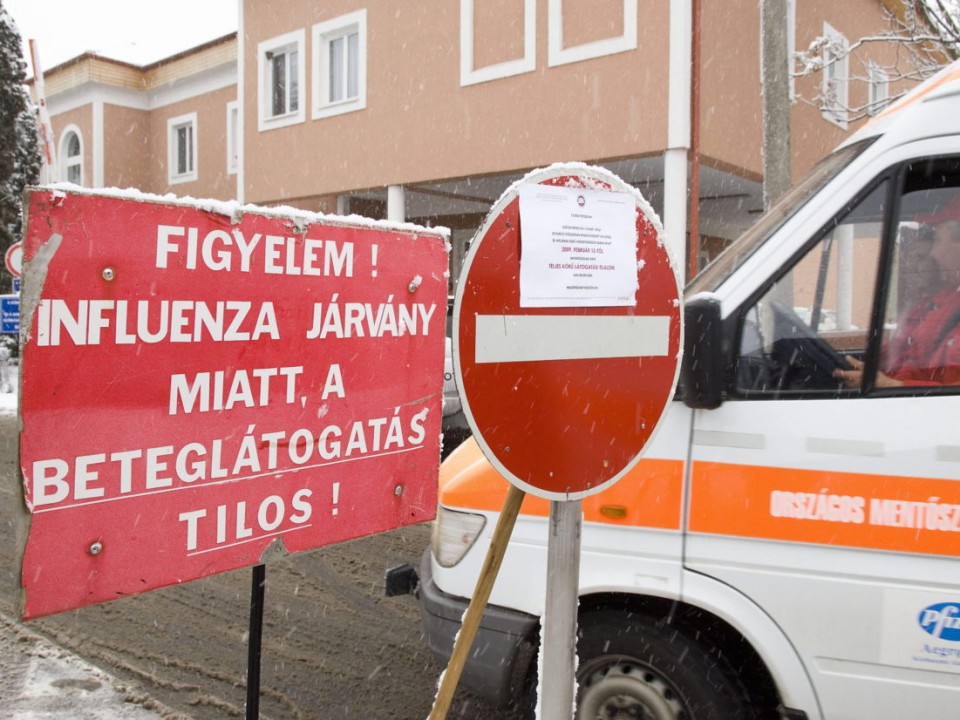 Teljes látogatási tilalom van érvényben a kórházban