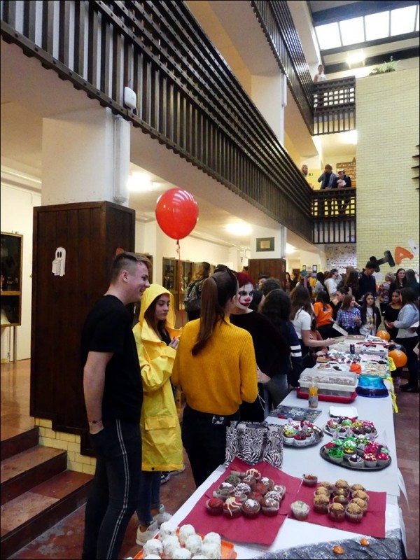 Őrületes hangulatú Halloween a Vasvári Pál Gimnáziumban