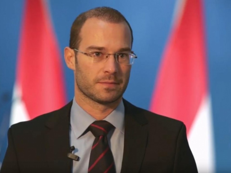 Pozitív lett a Fidesz kommunikációs igazgatójának a koronavírus tesztje