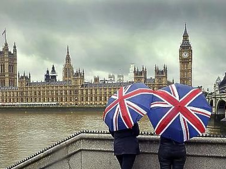 Kétszáz felett a halálos áldozatok száma Nagy-Britanniában! Maradj otthon!