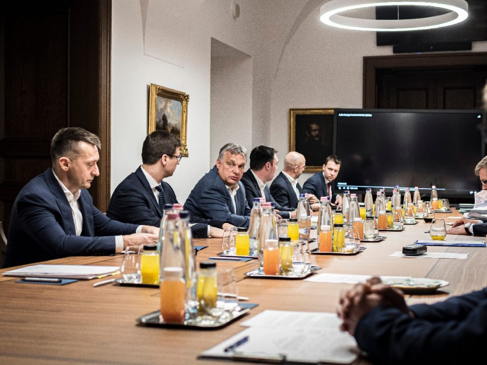 Orbán Viktor: A helyzet egyre nehezebb