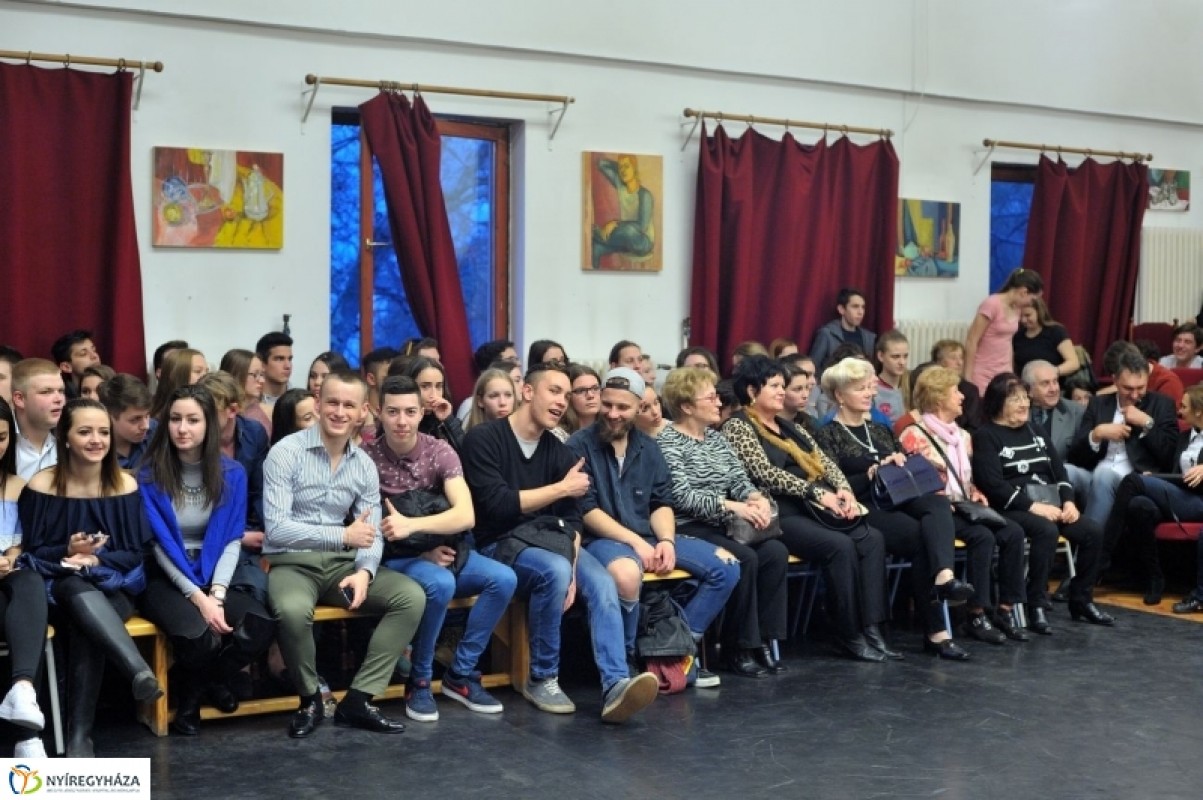 TÁNCVERSENY A MŰVÉSZETIBEN