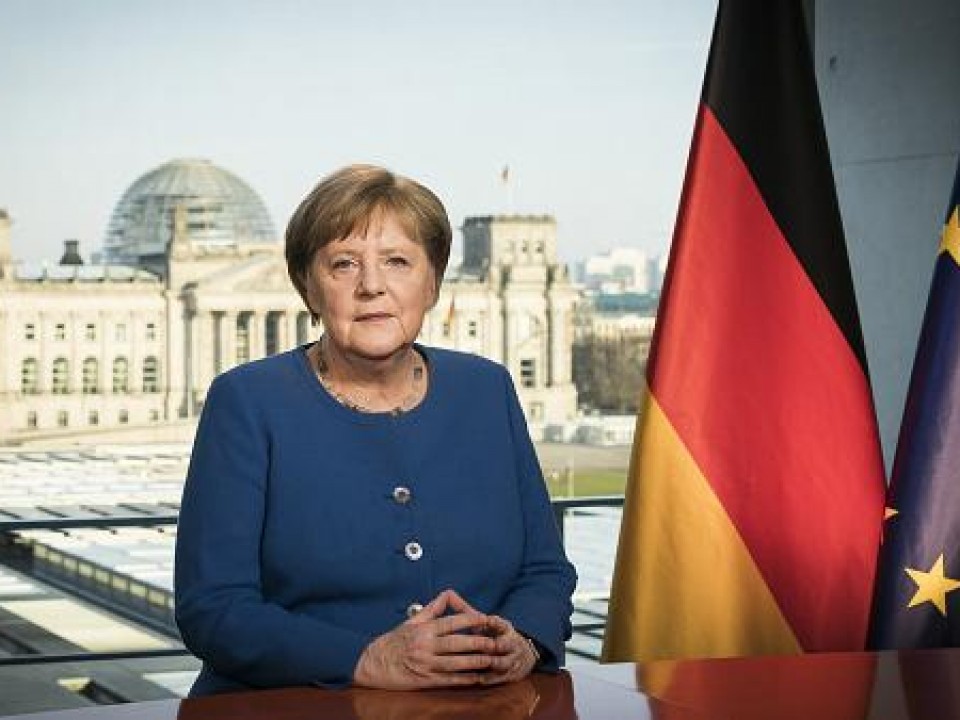 Házi karanténba vonul Angela Merkel