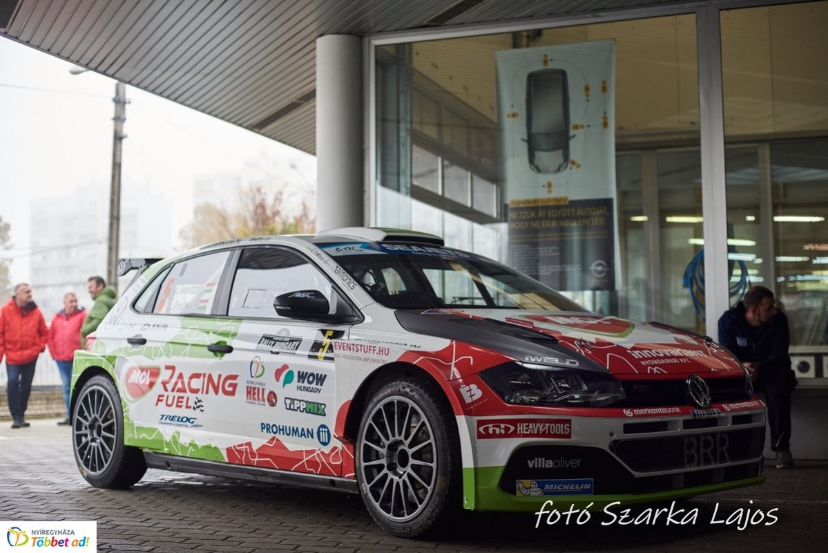 Megérkeztek!!! - Több mint 120 versenyző, legalább 30 R5-ös autó vesz részt a hétvégi Rally EB futamon