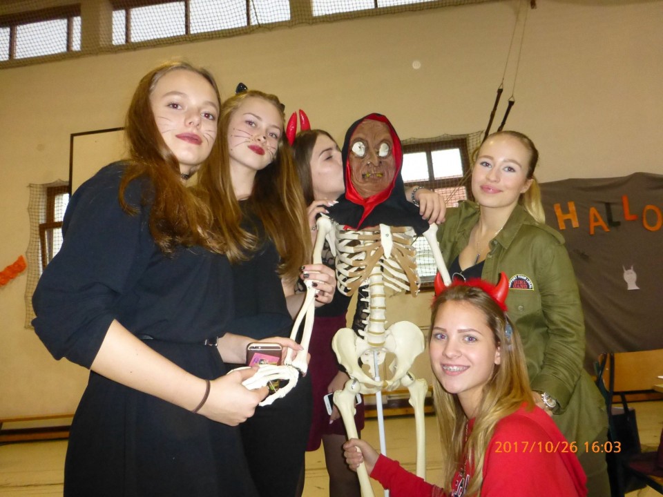 Fergeteges halloweeni hangulat a Kölcseyben