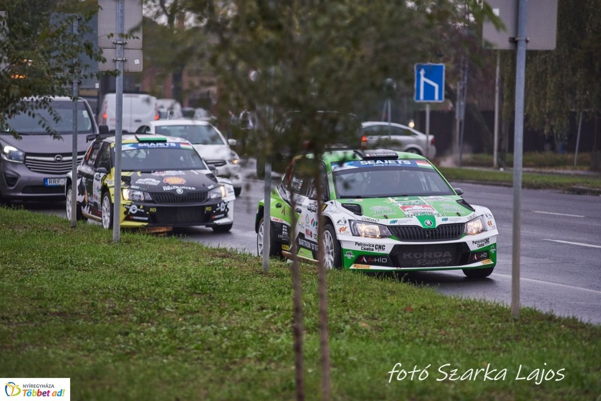 Megérkeztek!!! - Több mint 120 versenyző, legalább 30 R5-ös autó vesz részt a hétvégi Rally EB futamon
