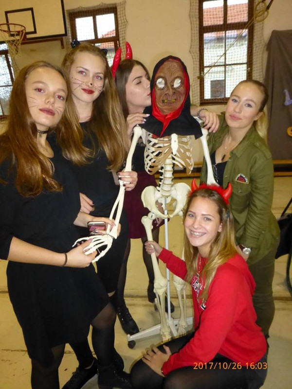 Fergeteges halloweeni hangulat a Kölcseyben