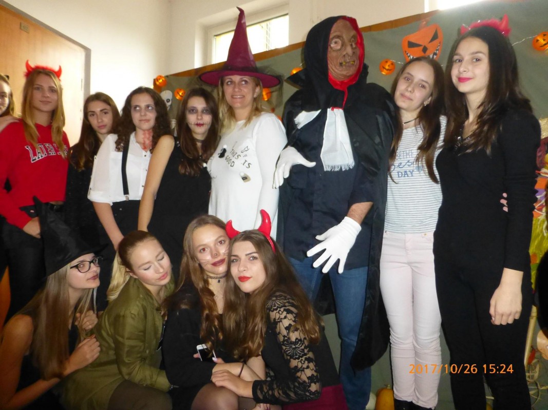 Fergeteges halloweeni hangulat a Kölcseyben