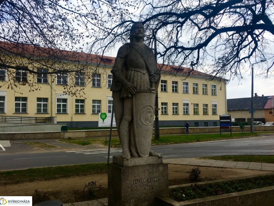 Hátizsákkal Nyírbátorba