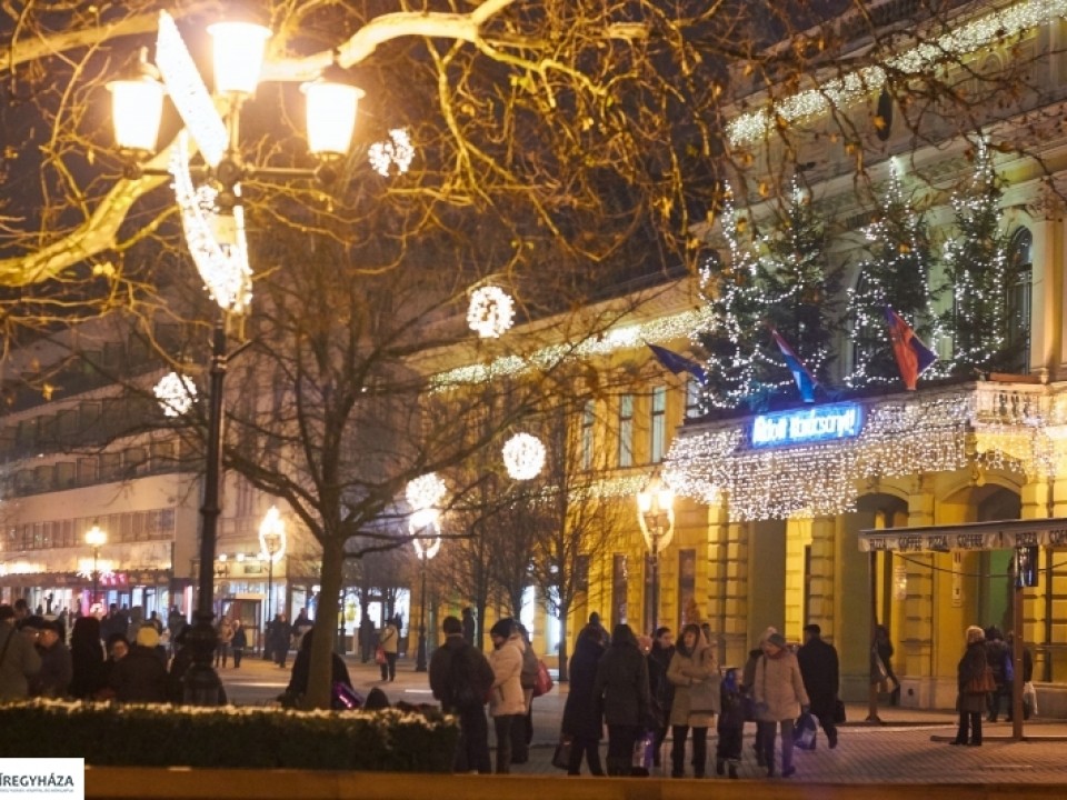 Adventi programok a Kossuth téren