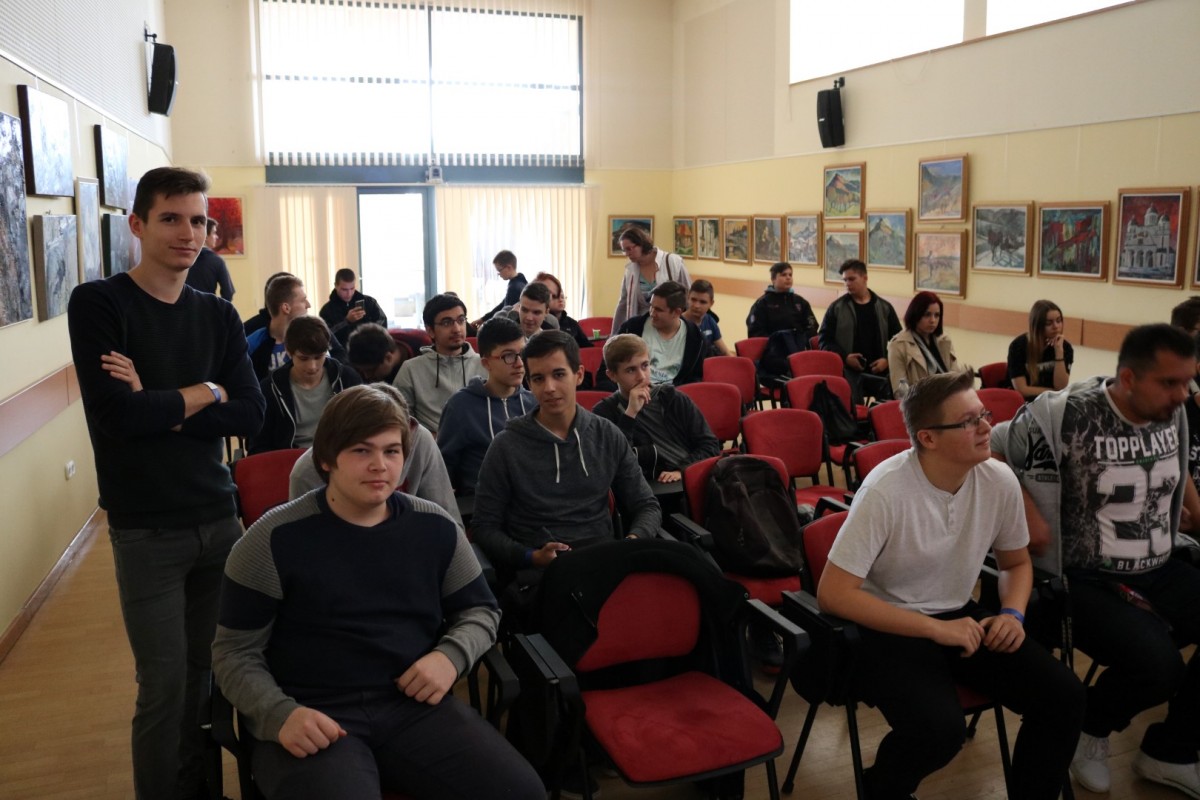Hódít az e-sport Nyíregyházán is 