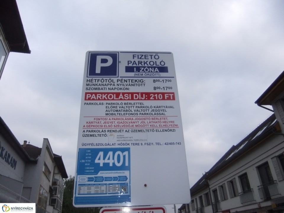 Szombaton fizetni kell a parkolásért