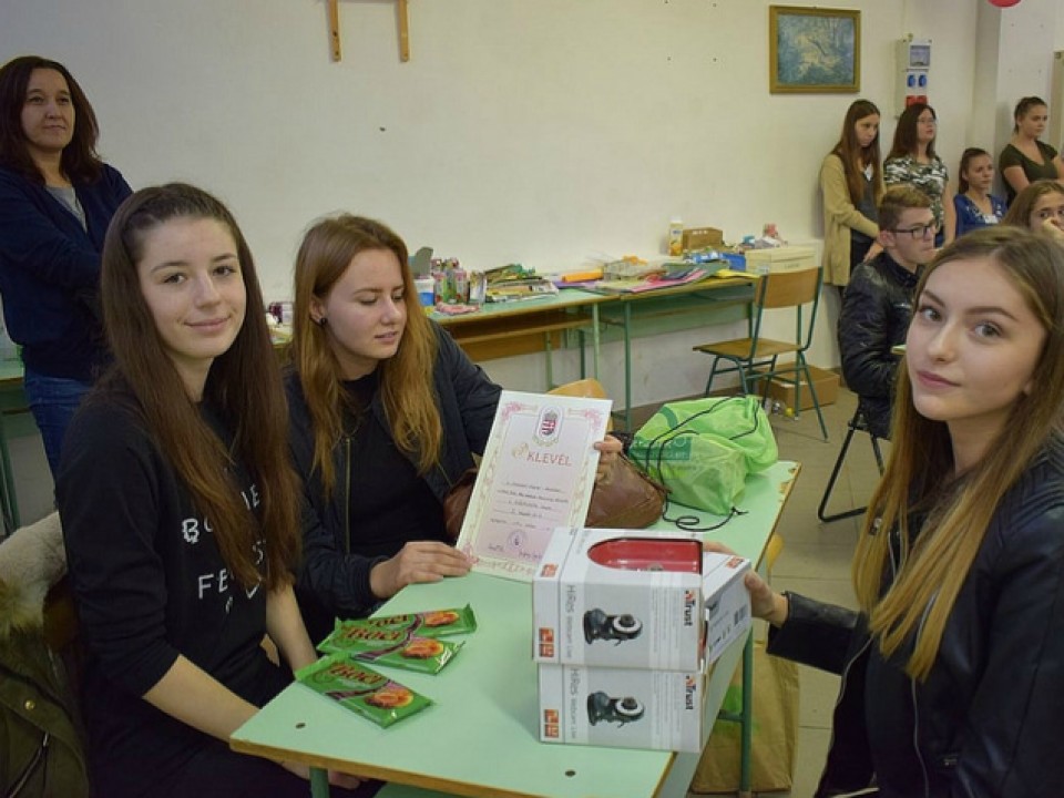 GYŐZELEMMEL versenyzett a FÖLDÜNKÉRT a Széchenyi