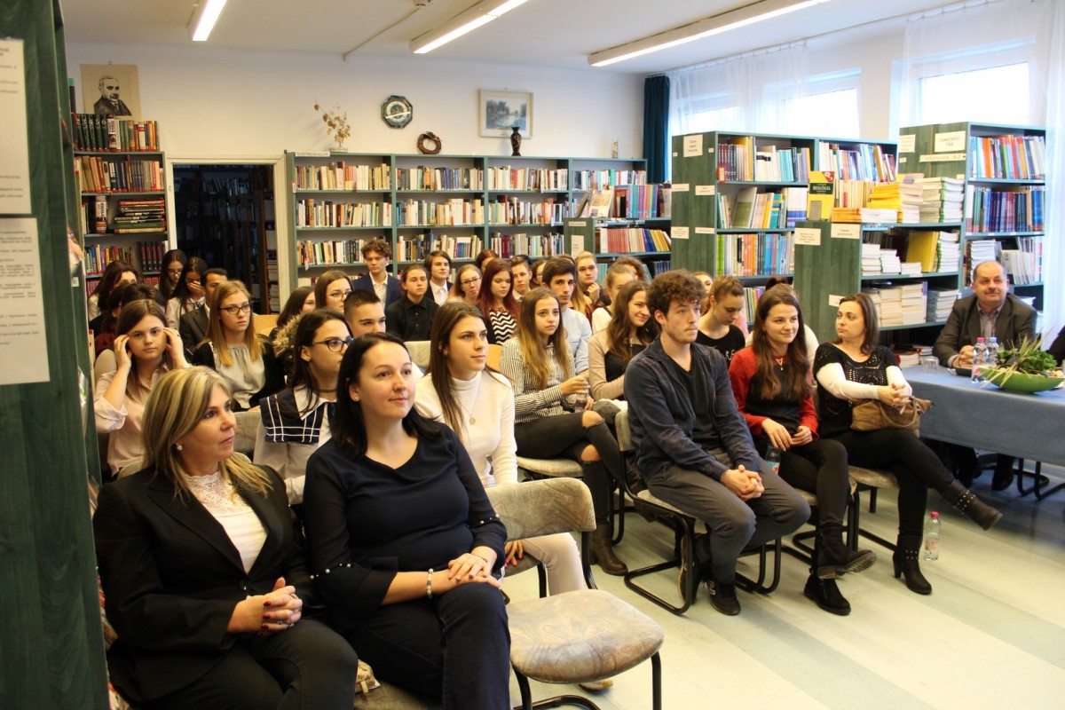 „Krúdy nyomában” vers- és prózamondó verseny a Krúdy Gyula Gimnáziumban