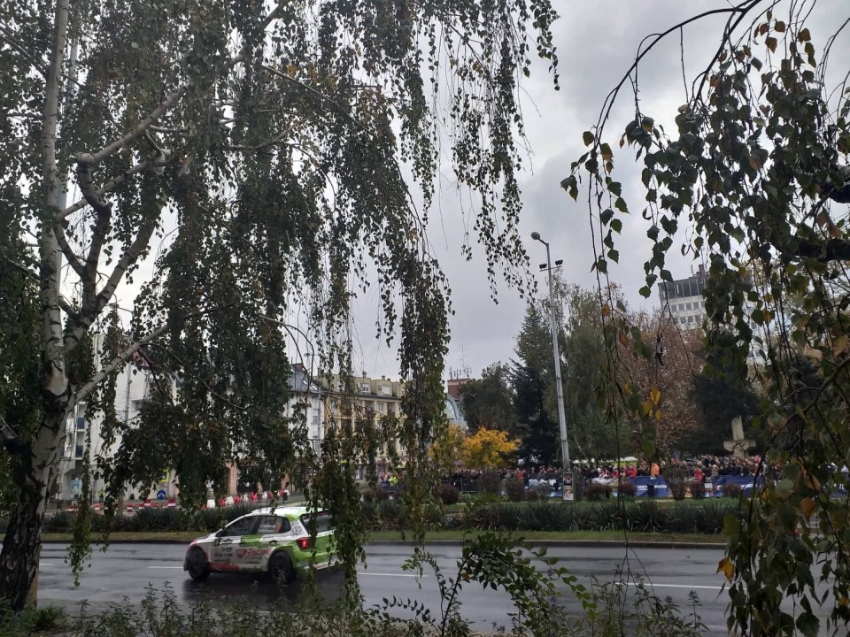 Látványos kanyarok a Herczig-Ferencz párostól! Óriási tapsot kaptak a nézőktől