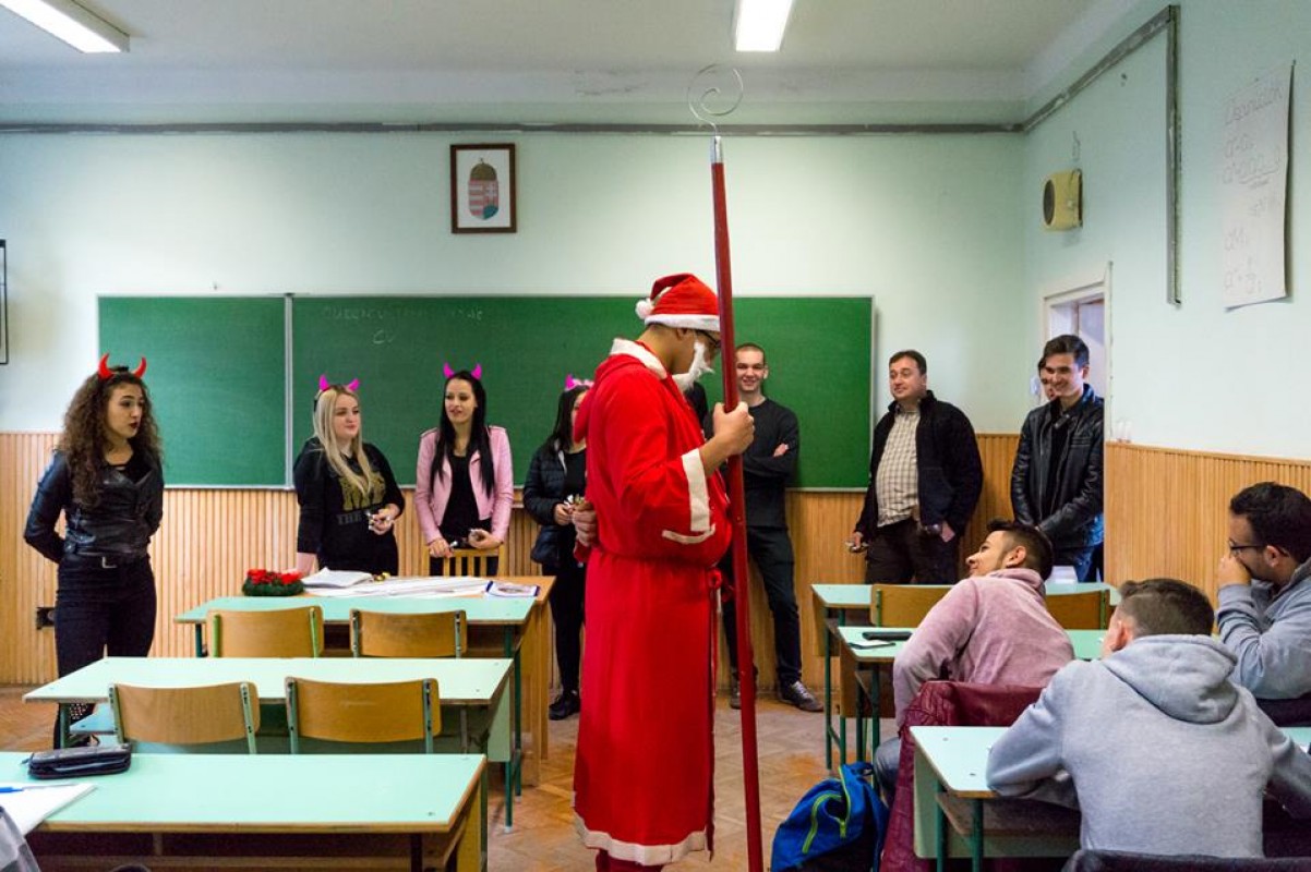 MIKULÁS AZ INCZÉDYBEN