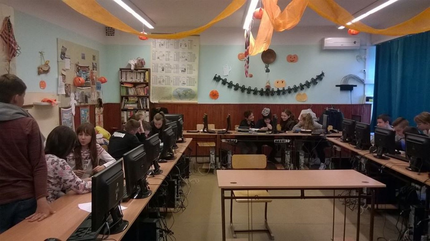 Halloween party az Aranyban