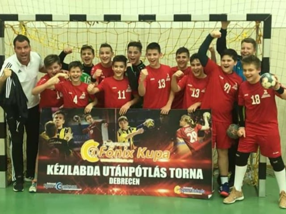 Főnix Kupán az NYSC kézisei