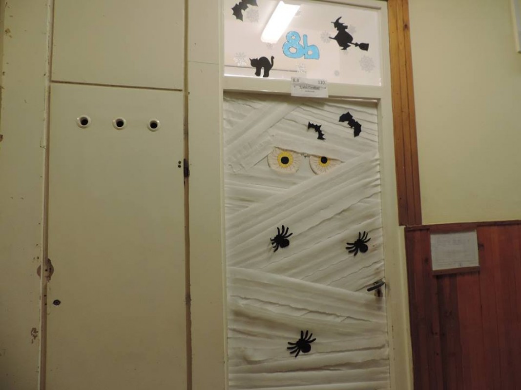 Halloweeni dekorációk az Aranyban