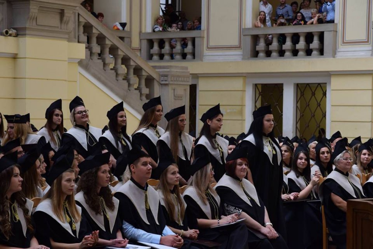 Diplomaosztó a Debreceni Egyetem Egészségügyi Karán