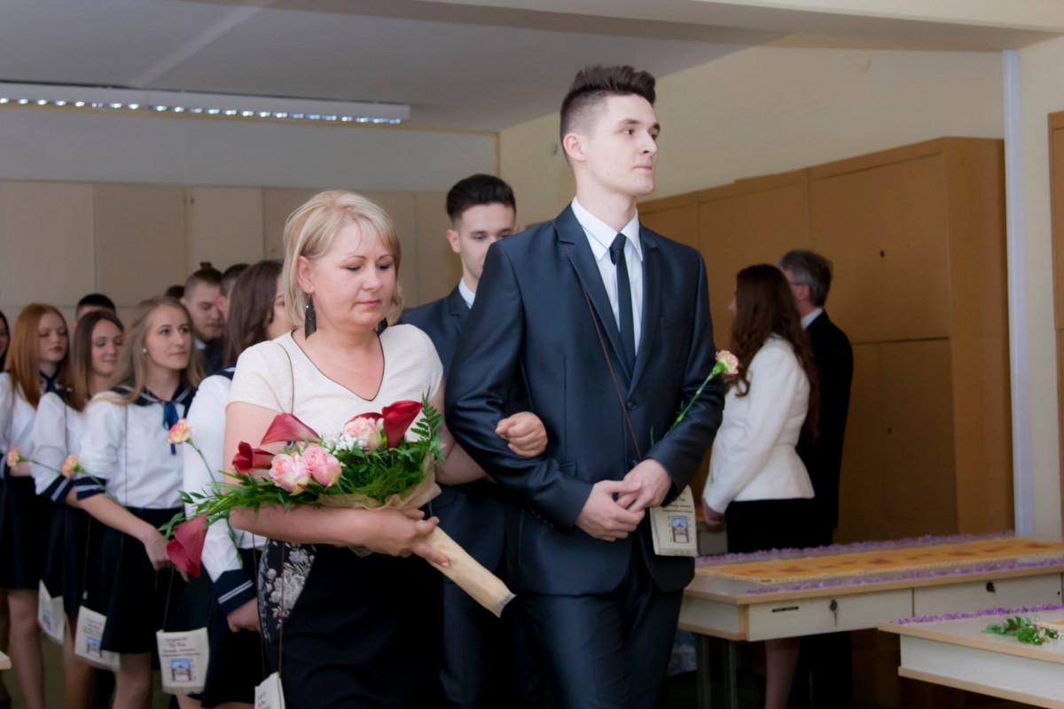A  Zayban az idén is három végzős osztály ballagott el. 
