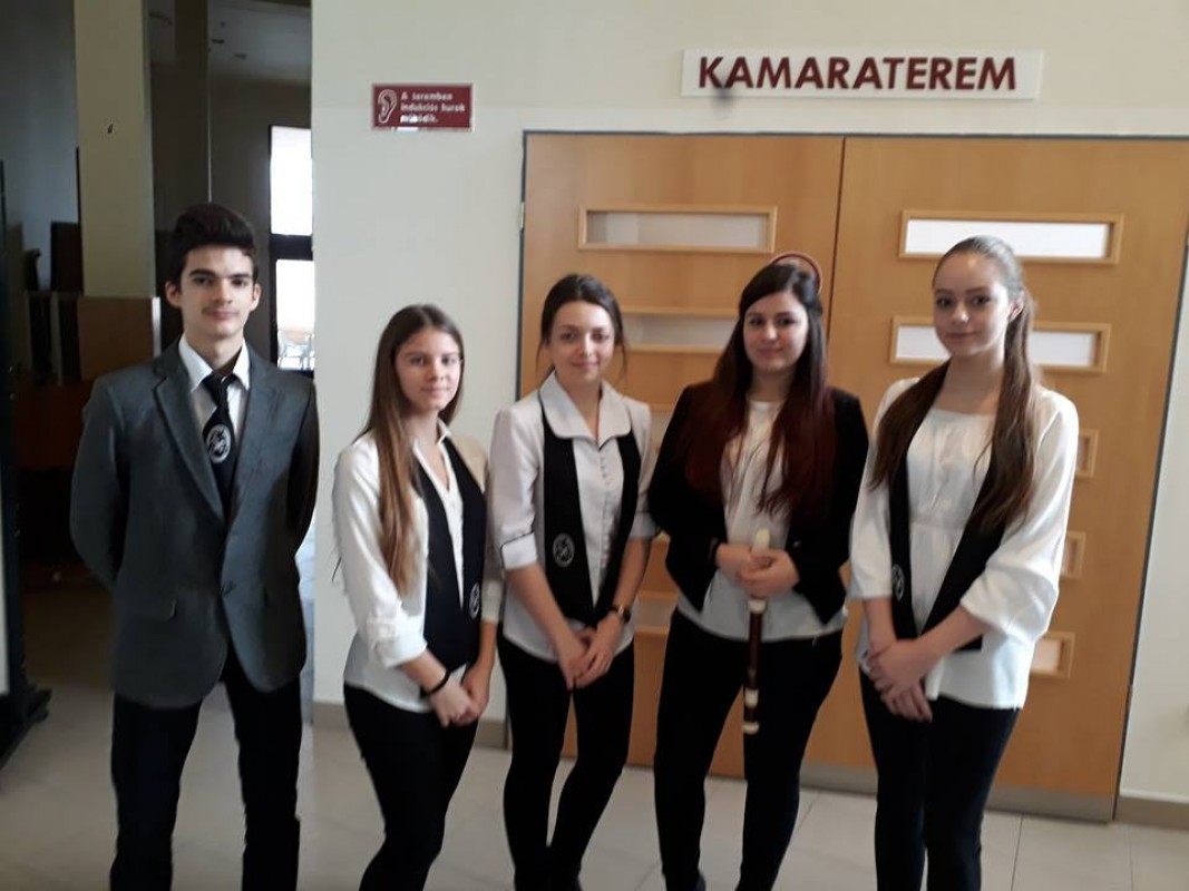 Kölcseysek nyitották meg a vers- és prózamondó versenyt 