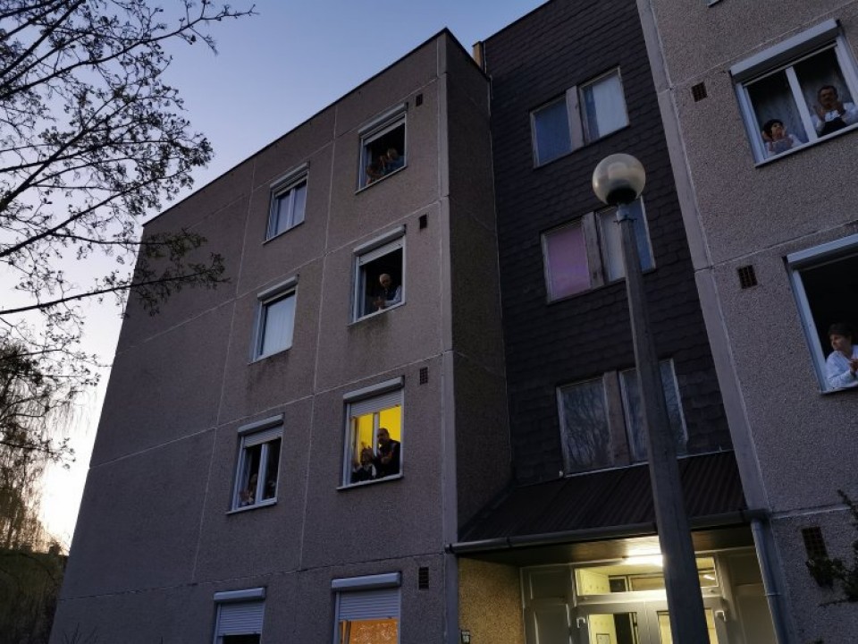 Taps és zene a hála jegyében - Nyíregyházán is köszönik az egészségügyi dolgozók munkáját