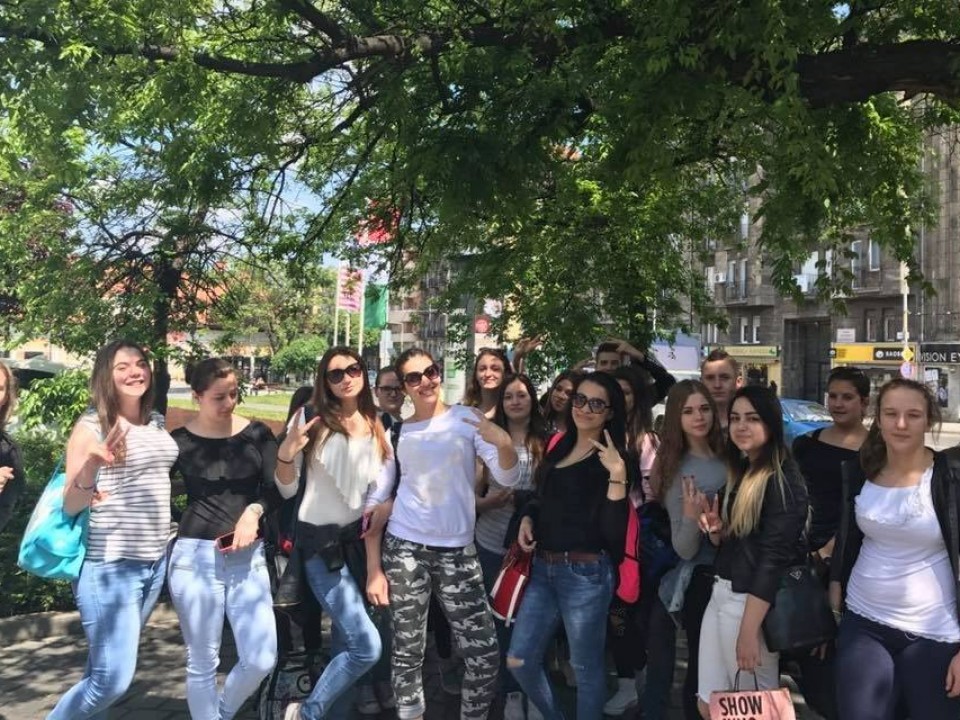 Operában jártak a zaysok...