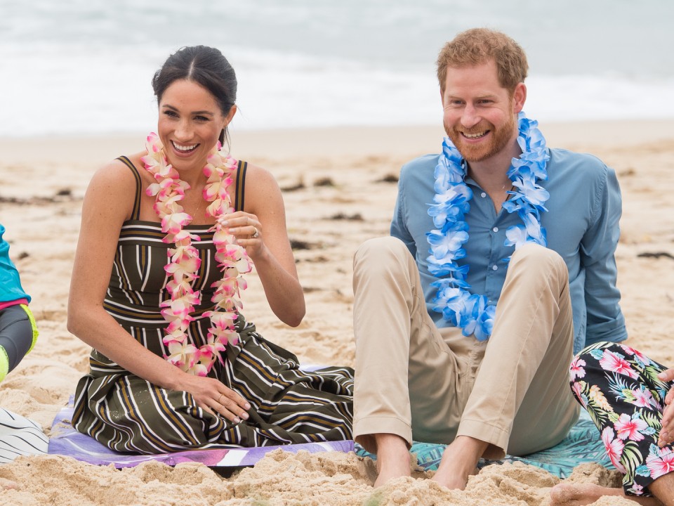 MEGHAN HERCEGNÉ NEM TUD ALUDNI, MIÓTA KIDERÜLT, HOGY VÁRANDÓS
