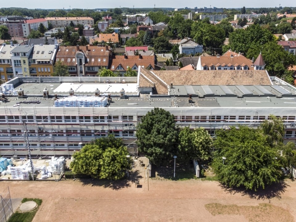 Így újul meg a Vasvári Pál Gimnázium! Légifotók!