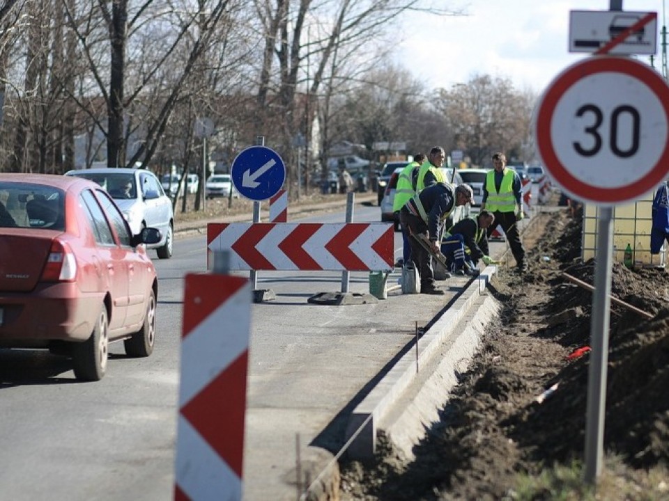 Munkálatok miatt áthelyeznek egyes buszmegállókat