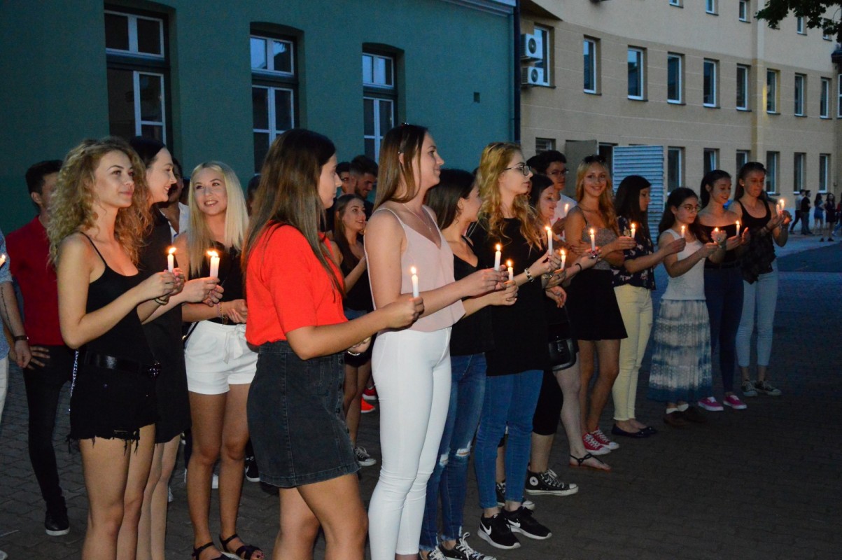 Így szerenádoztak a kölcseysek!